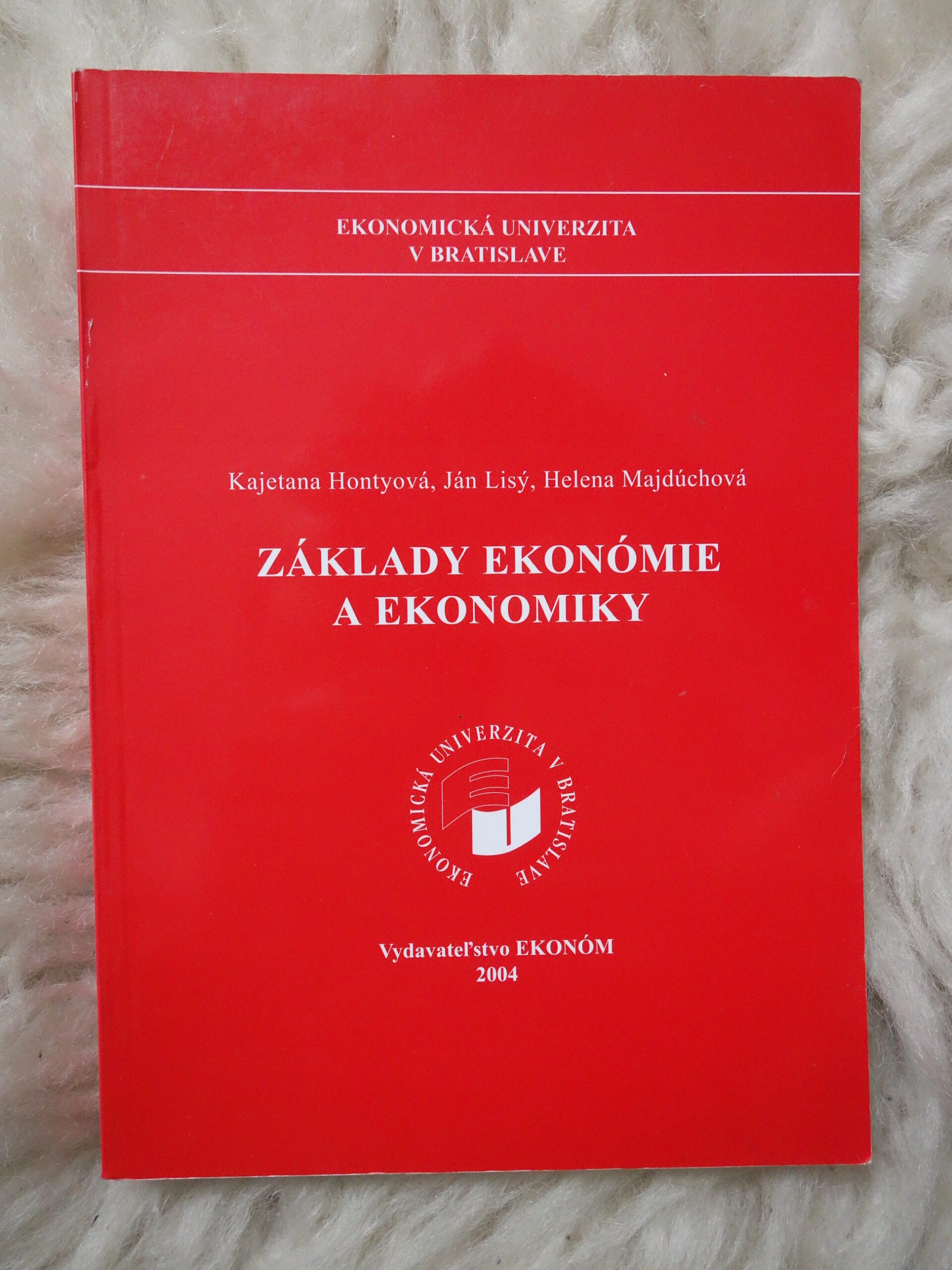 5801,Základy ekonómie a ekonomiky