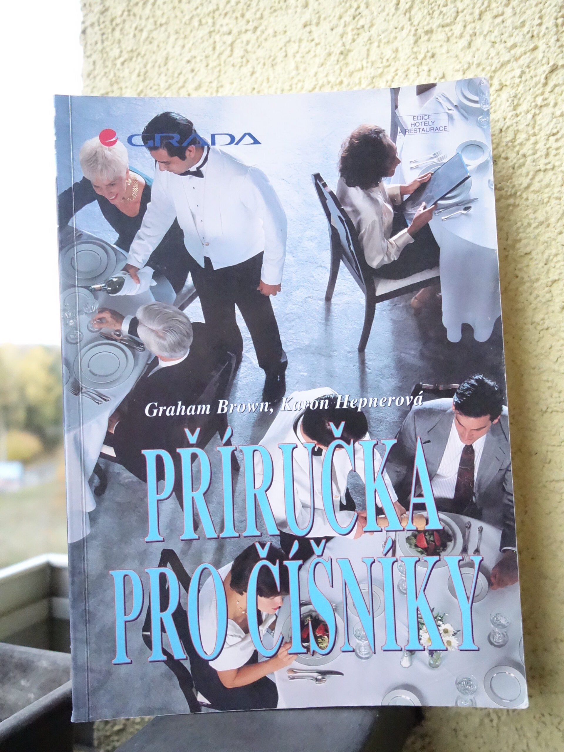 5935,obr.hlav.Příručka pro číšníky